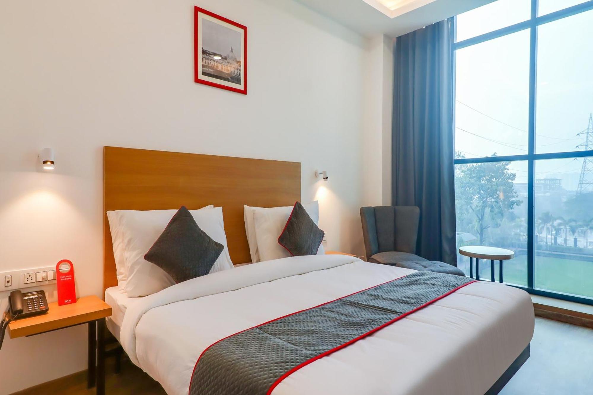 Hotel Super Townhouse Jashn Chinhat Exterior foto